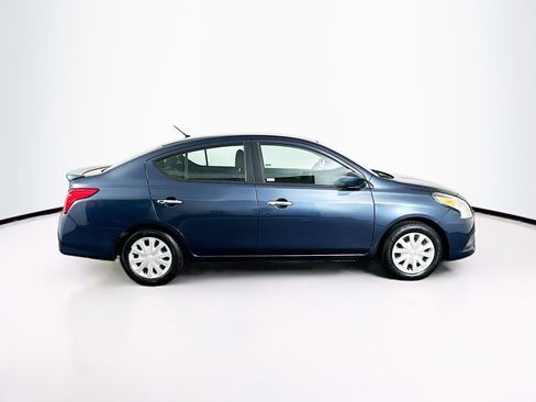 Used 2017 Nissan Versa SV image 10