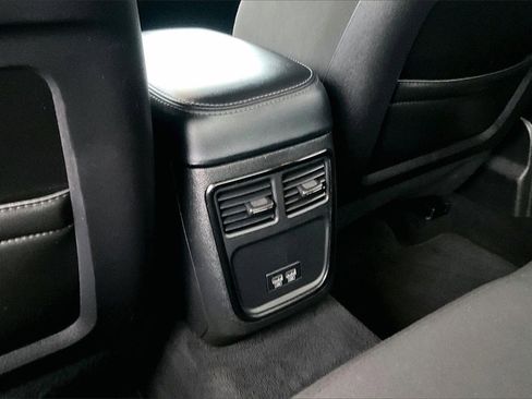 Used 2022 Dodge Charger R/T w/ Blacktop Package image 27