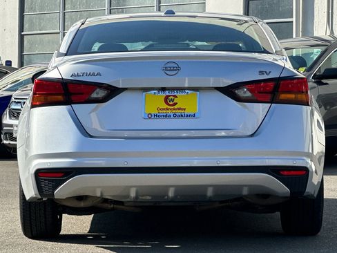 Used 2023 Nissan Altima 2.5 SV image 5