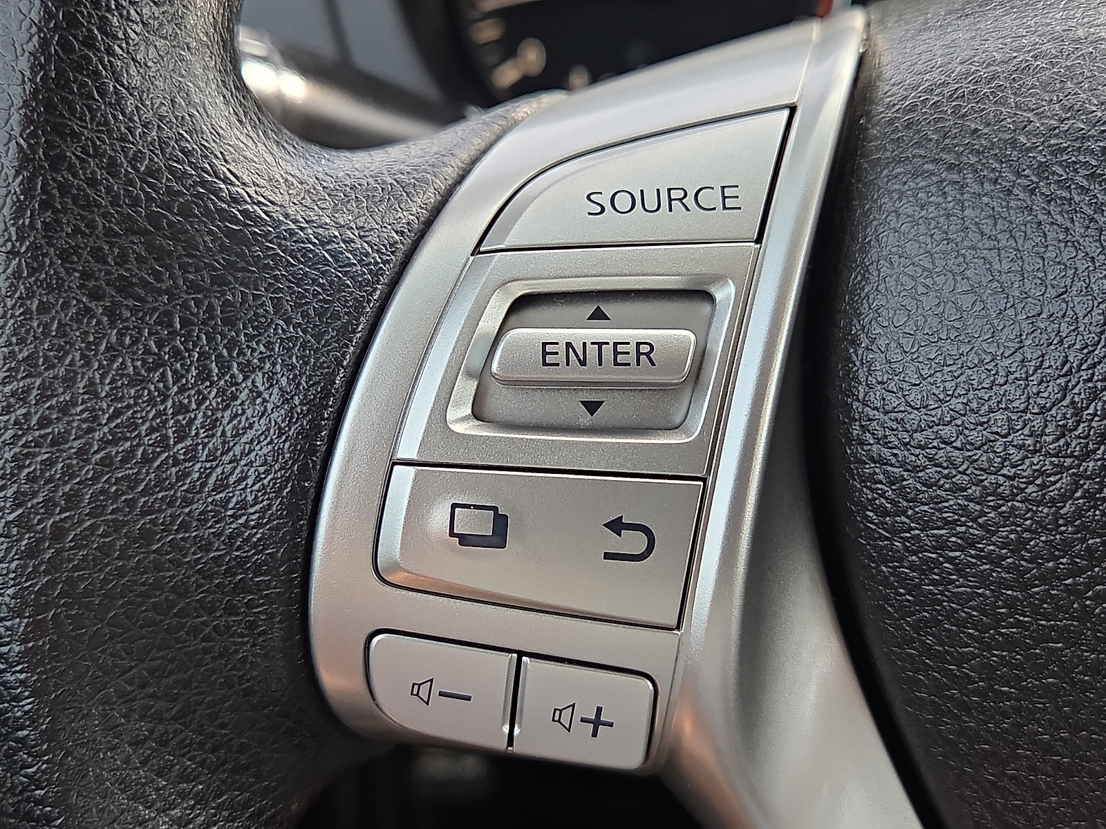 Used 2018 Nissan Altima 2.5 S FWD image 21