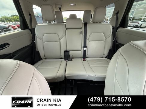 Used 2022 Nissan Pathfinder SL AWD/4WD image 29