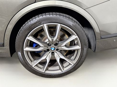Used 2022 BMW X7 M50i w/ Luxury Seating Package AWD/4WD image 31