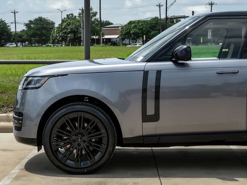 New 2026 Land Rover Range Rover SE AWD/4WD image 18