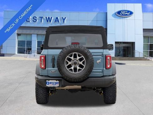 Used 2023 Ford Bronco Badlands image 6