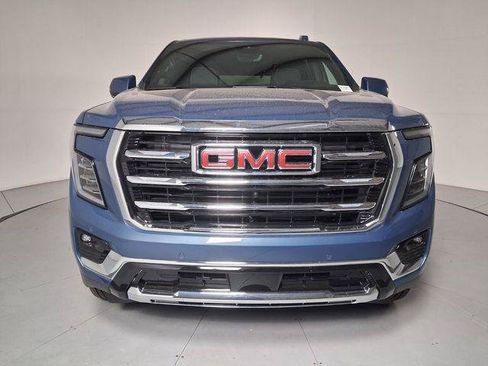 New 2026 GMC Yukon Elevation w/ Elevation Premium Package AWD/4WD image 7