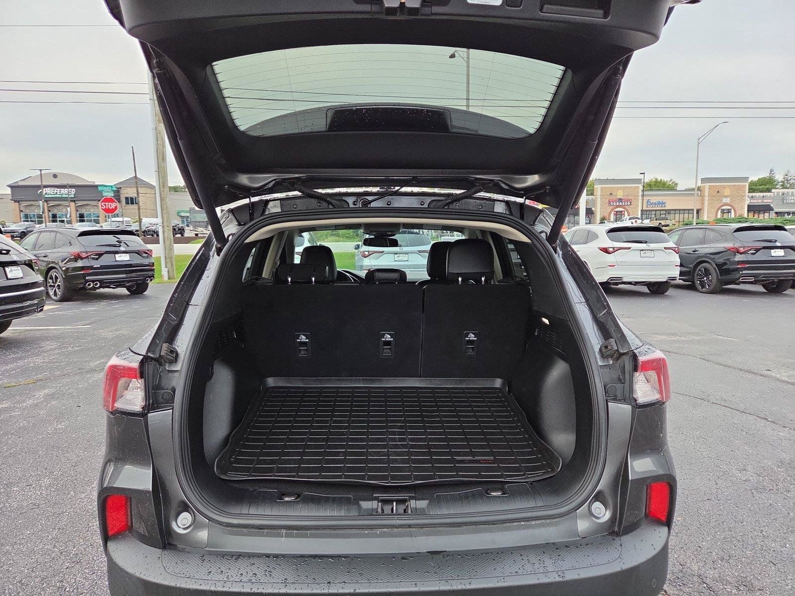 Used 2020 Ford Escape Titanium AWD/4WD image 29