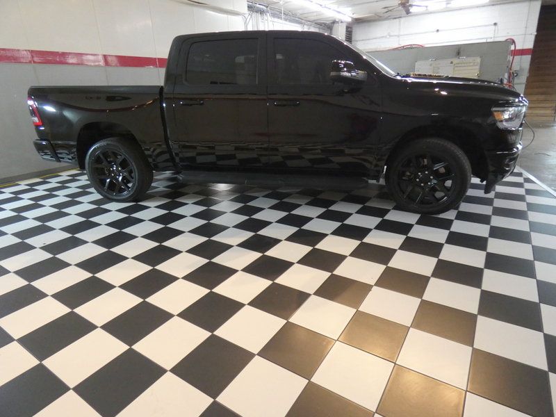 Used 2023 RAM 1500 Laramie AWD/4WD image 4