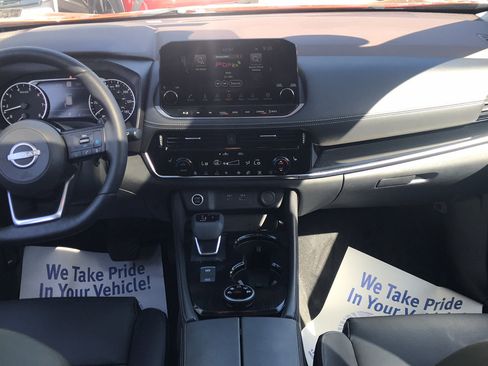 Certified 2023 Nissan Rogue SL w/ SL Premium Package image 5