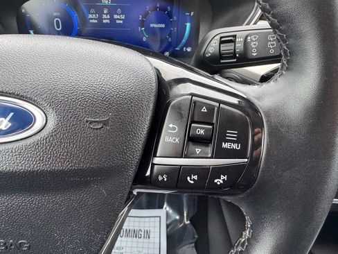 Used 2022 Ford Escape SEL w/ Technology Package FWD image 49