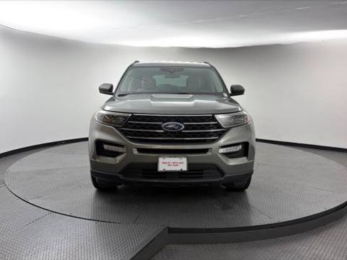 Used 2020 Ford Explorer XLT w/ Equipment Group 202A RWD image 12