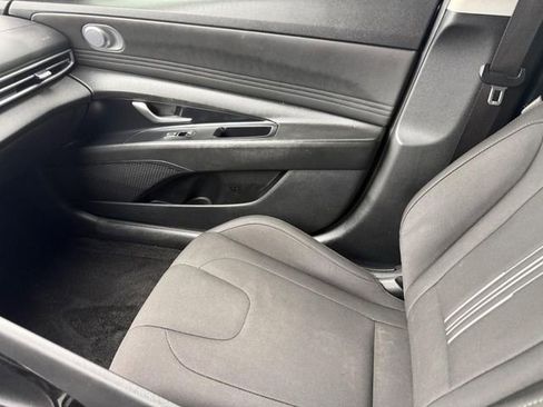 Used 2022 Hyundai Elantra SEL w/ Convenience Package image 20