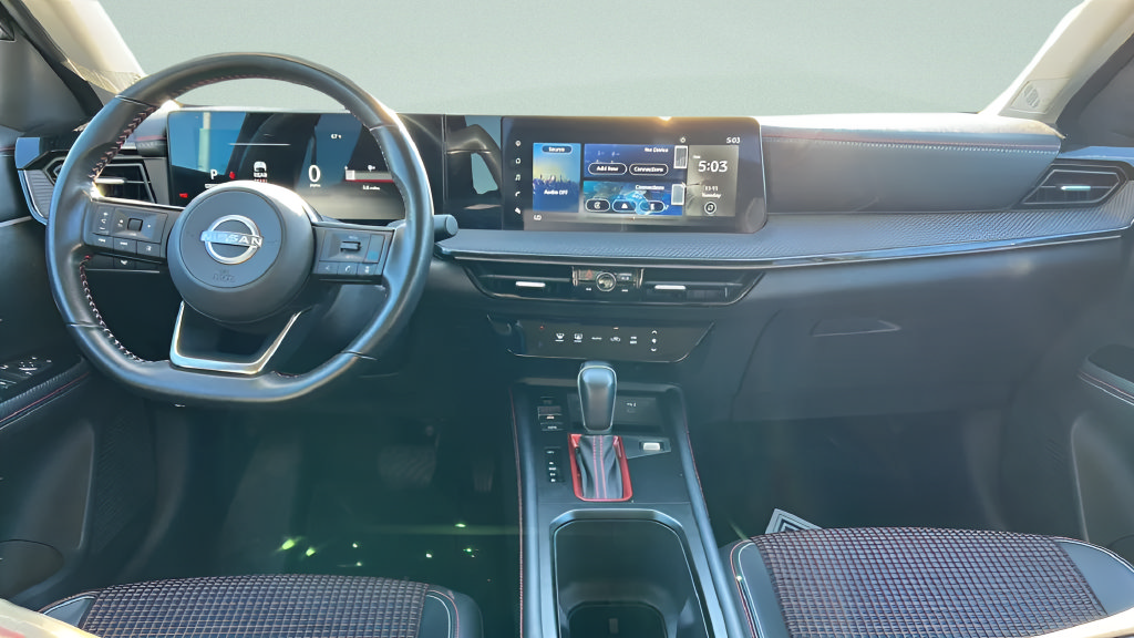 Used 2025 Nissan Kicks SR AWD/4WD image 19