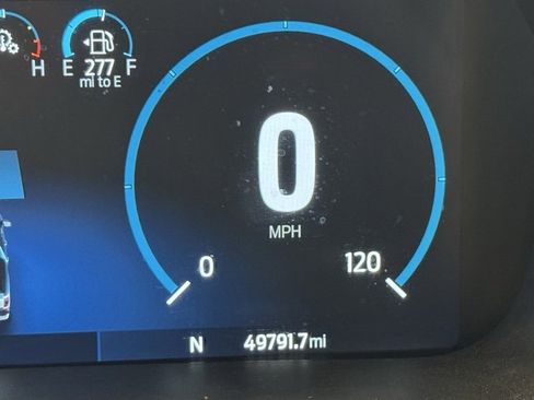 Used 2022 Ford F150 Lariat w/ Equipment Group 502A High image 10