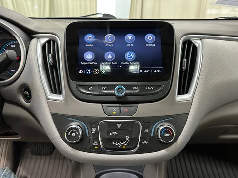 Used 2023 Chevrolet Malibu LS FWD image 28