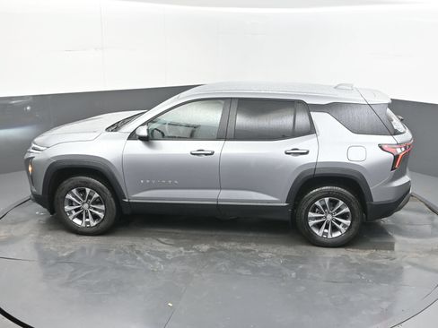 Used 2026 Chevrolet Equinox LT FWD image 35