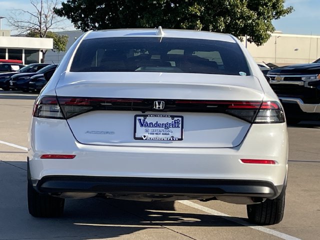 Certified 2025 Honda Accord LX image 5