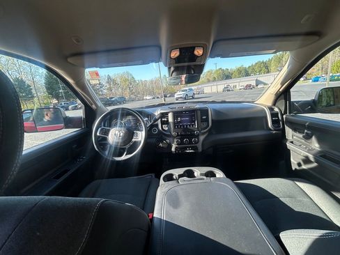 Used 2020 RAM 3500 Tradesman w/ Safety Group image 18