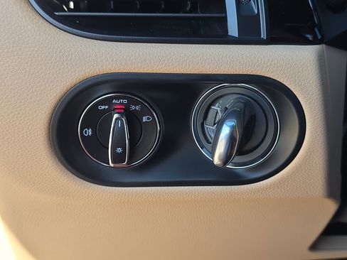 Used 2021 Porsche Macan S image 27