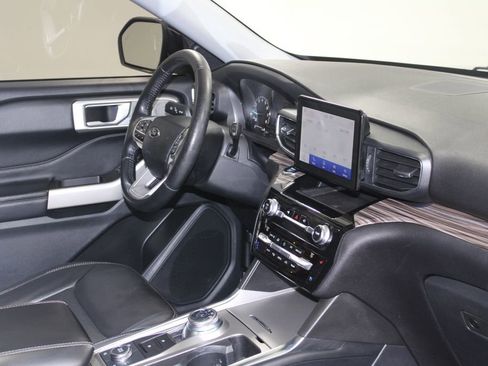Used 2021 Ford Explorer Limited w/ Equipment Group 301A image 30