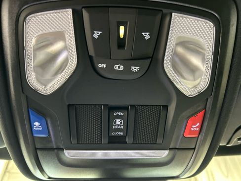 Used 2025 RAM 1500 Tradesman AWD/4WD image 6