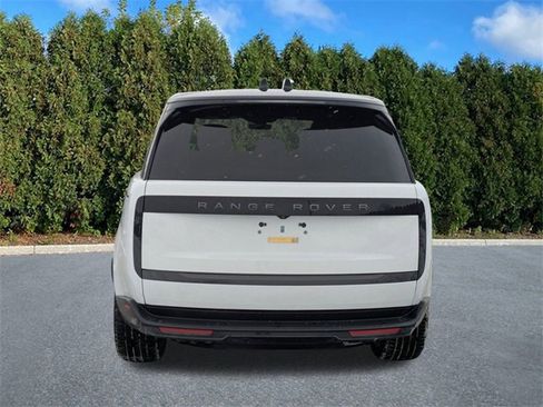 Used 2025 Land Rover Range Rover Long Wheelbase SE image 5