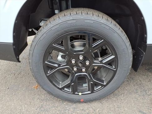 New 2025 Ford Maverick XLT w/ XLT Luxury Package image 7