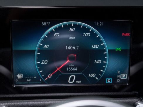 Certified 2021 Mercedes-Benz GLB 250 image 20