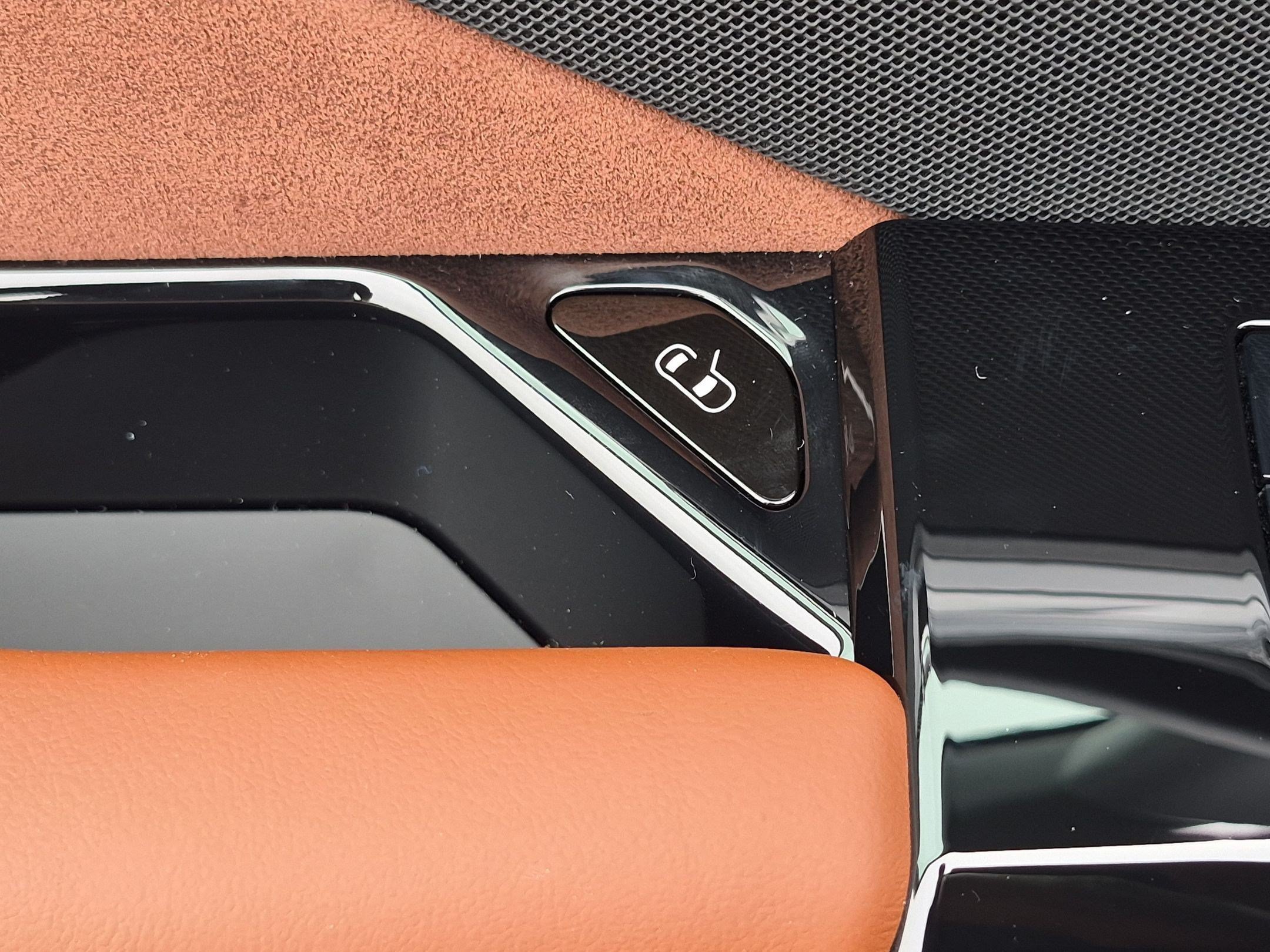 New 2027 BMW 740i w/ Executive Package RWD image 12