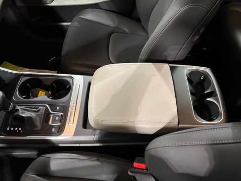 New 2026 Kia Carnival FWD image 21