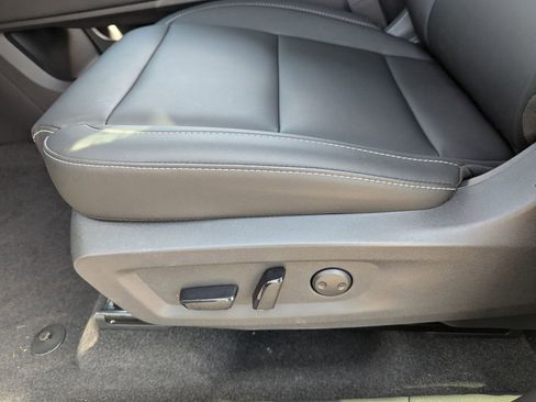 New 2026 Nissan Murano SV AWD/4WD image 13