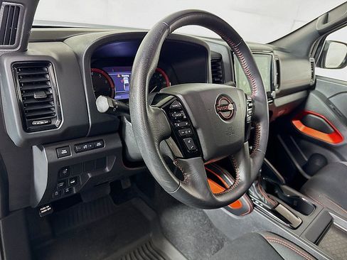 Certified 2022 Nissan Frontier PRO-4X w/ Technology Package AWD/4WD image 9