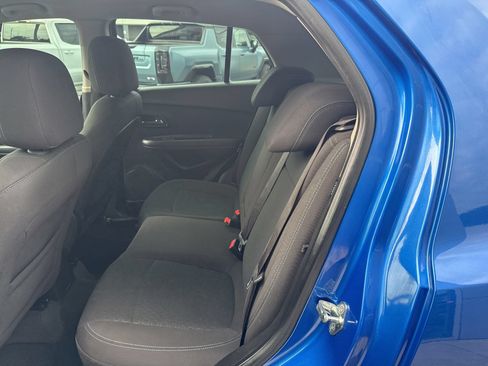 Used 2015 Chevrolet Trax LS AWD/4WD image 18
