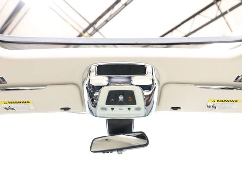 Used 2015 Rolls-Royce Ghost RWD image 51