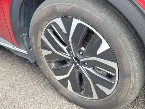 Used 2024 Kia EV6 Light RWD image 4