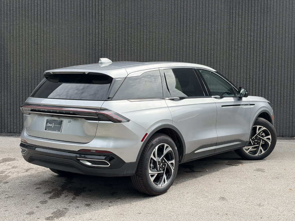 New 2026 Lincoln Nautilus Premier w/ Equipment Group 102A AWD/4WD image 7