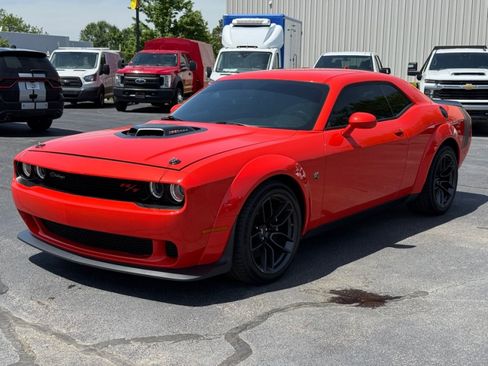Used 2022 Dodge Challenger R/T Scat Pack RWD image 4