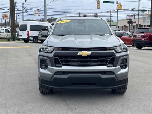 Used 2023 Chevrolet Colorado LT w/ LT Convenience Package image 2