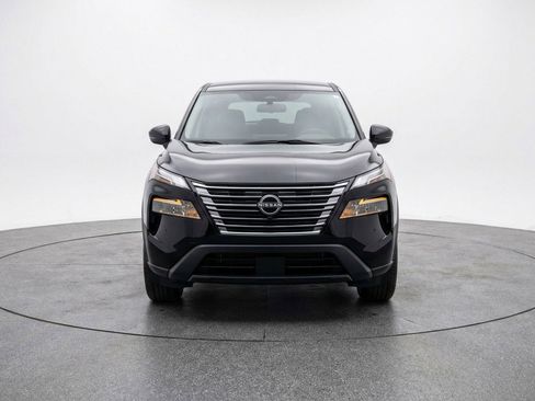 Used 2025 Nissan Rogue SV AWD/4WD image 2