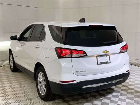 Used 2023 Chevrolet Equinox LT image 19