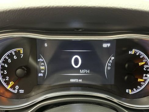 Used 2020 Jeep Grand Cherokee Limited AWD/4WD image 15
