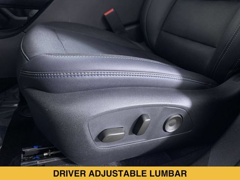 Certified 2024 Chevrolet Equinox EV LT FWD image 9