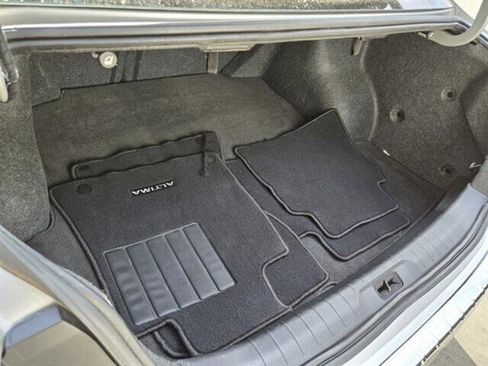 Used 2022 Nissan Altima 2.5 SV w/ SV Premium Package image 17