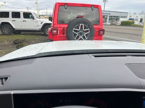 Used 2025 Hyundai Santa Fe SEL image 37