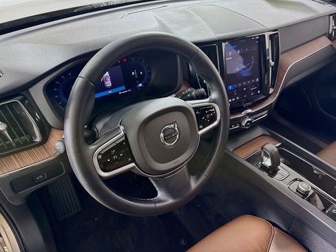 Used 2023 Volvo XC60 B5 Plus w/ Climate Package image 23