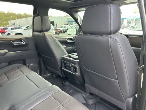 Used 2025 Chevrolet Silverado 1500 High Country w/ Midnight Edition image 59