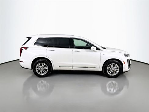 Used 2023 Cadillac XT6 Luxury image 10