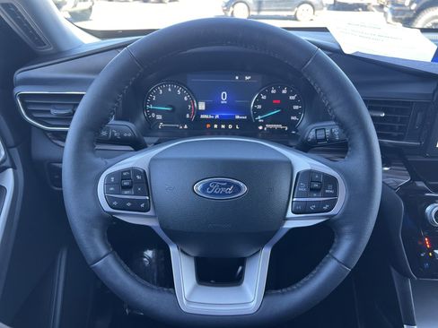 Certified 2024 Ford Explorer Limited w/ Equipment Group 301A image 12