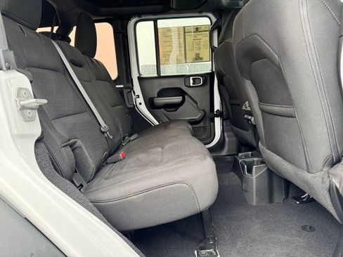 Used 2021 Jeep Wrangler Unlimited Sport image 14