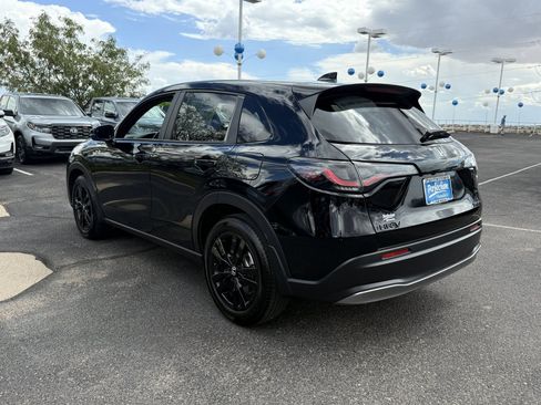 Certified 2026 Honda HR-V Sport image 7