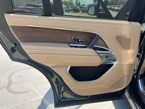 Certified 2025 Land Rover Range Rover Long Wheelbase SE image 28